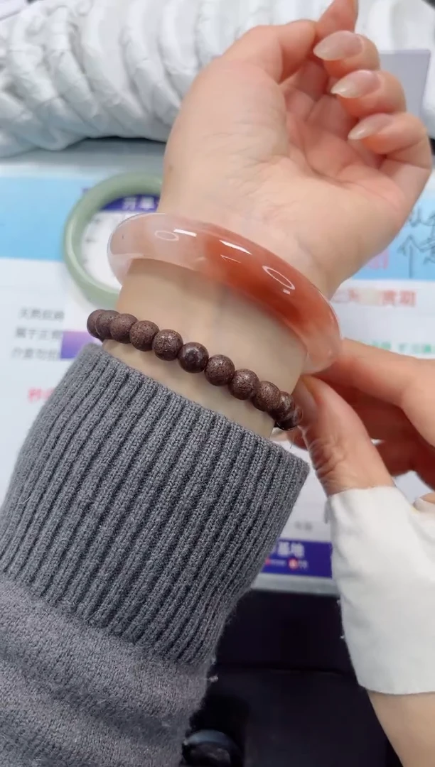 未镶嵌手镯石英质玉161-60