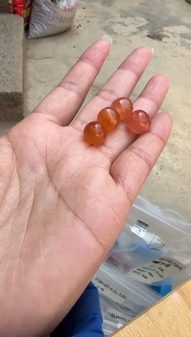 【闪购商品】南红玛瑙单珠未镶嵌原矿无优化老型10mm多样发一颗W