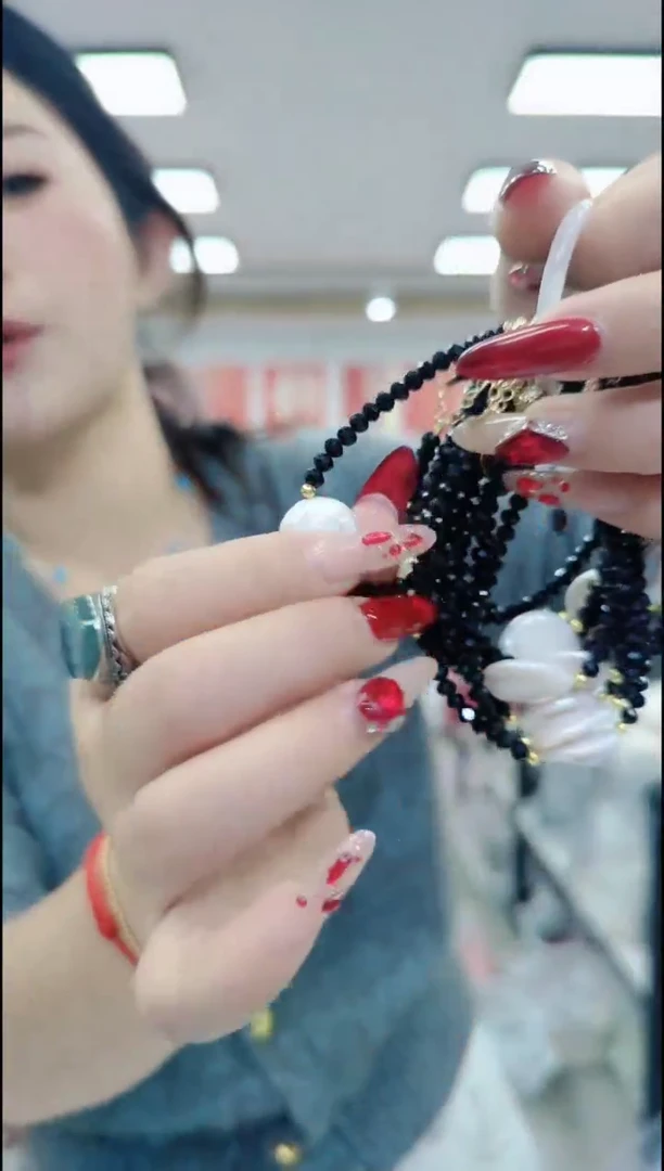 【闪购商品】尖晶石颈饰合金2229黑尖晶手串