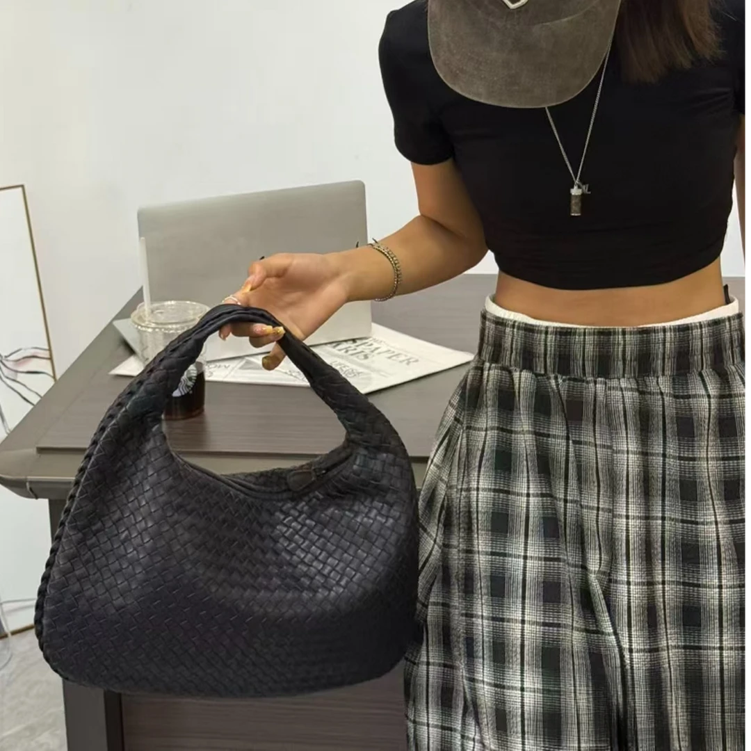 95新 BOTTEGA VENETA/葆蝶家 7姐专场/黑色编织和尚包 hobo