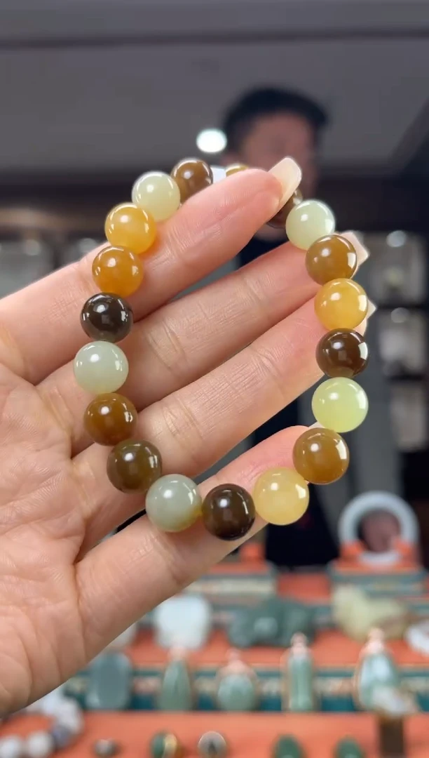 颈饰未镶嵌和田玉佩佩10mm左右