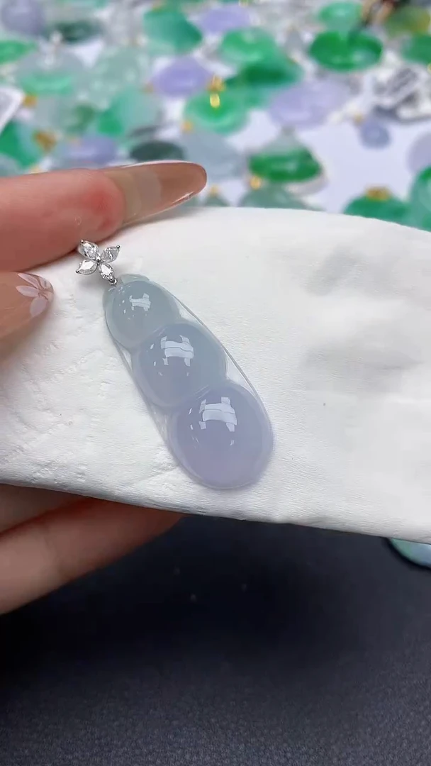 颈饰18K金镶嵌翡翠a货假一赔三支持复检百元上9元证书费自理