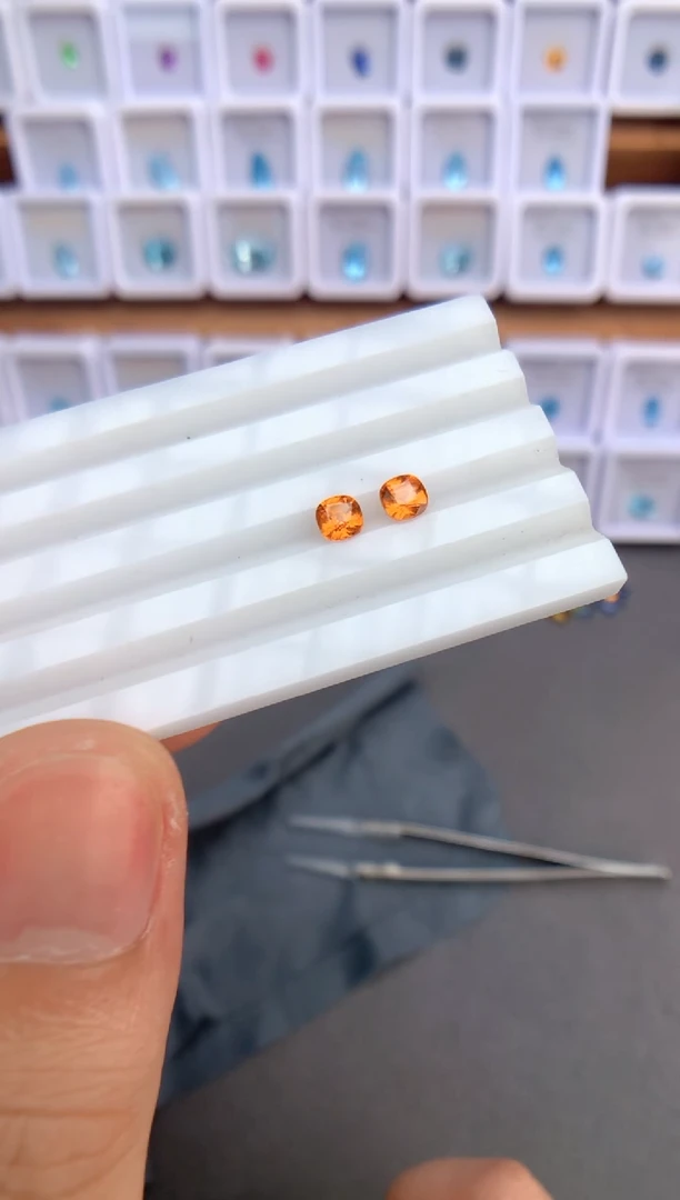 未镶嵌裸石定制石榴石1.0ct