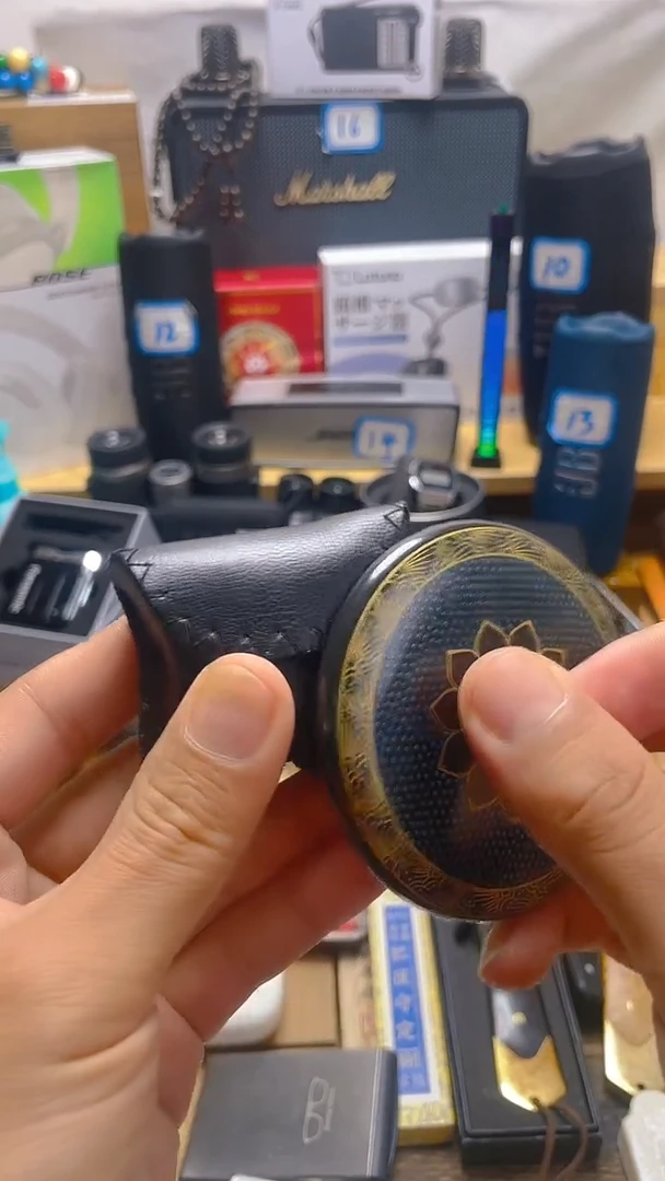 瓷片闪购商品 如图所示