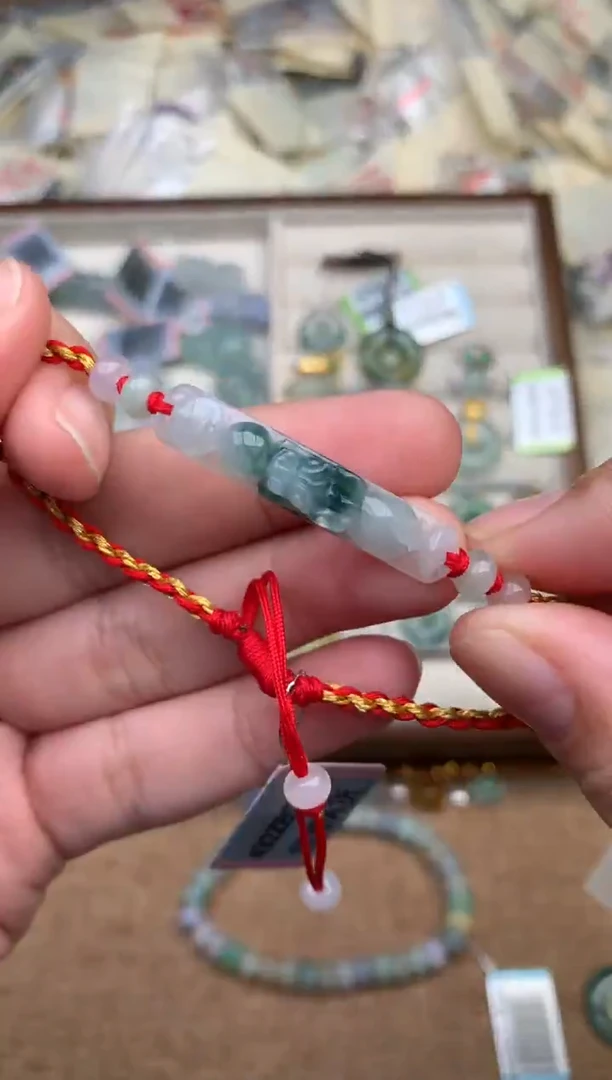 未镶嵌挂件翡翠一