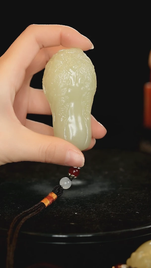 【闪购商品】寿山石竹叶青百财手把件