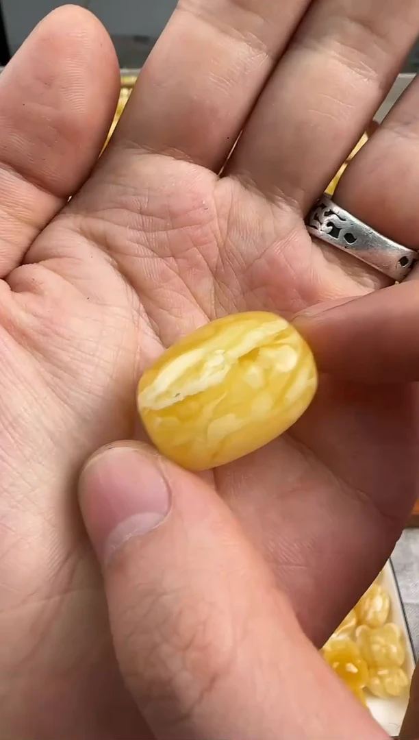 蜜蜡未镶嵌珠宝奇石蜜蜡