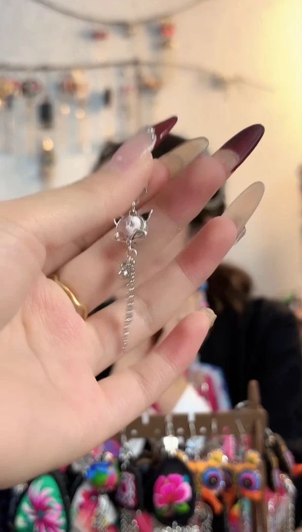 织绣彩云南阁非遗老绣饰品052