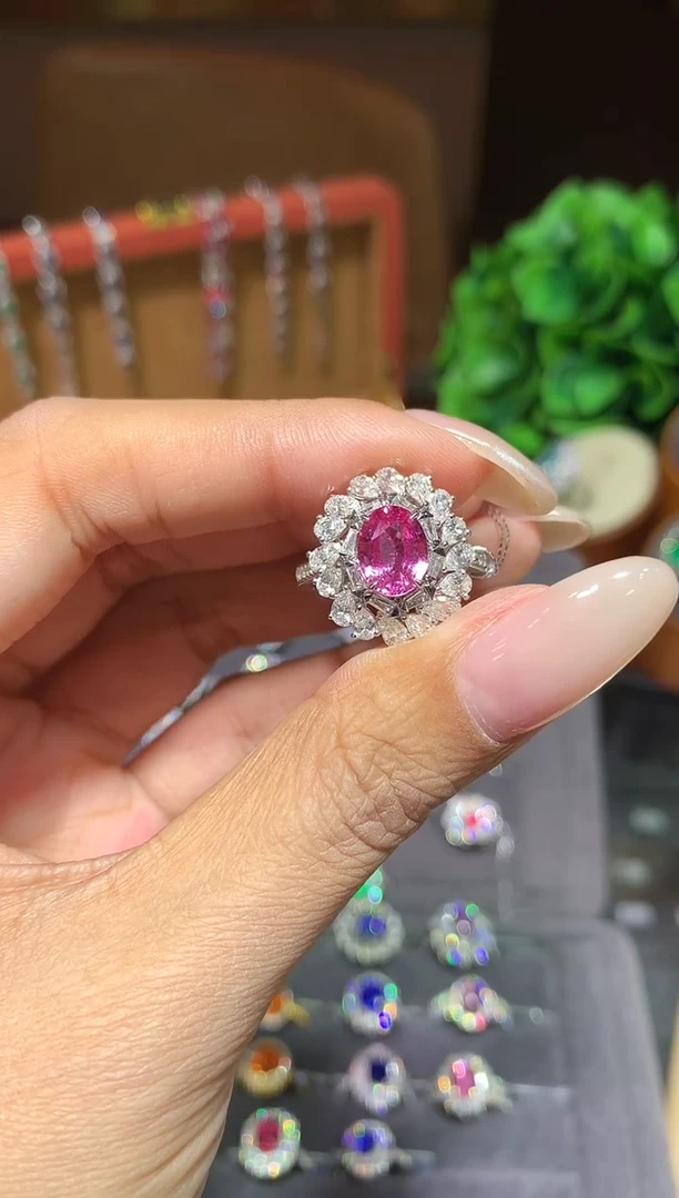 戒指蓝宝石18K金镶嵌2.06ct