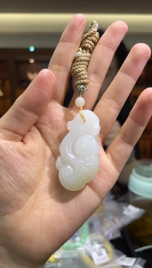 颈饰未镶嵌和田玉（多样性发一件）