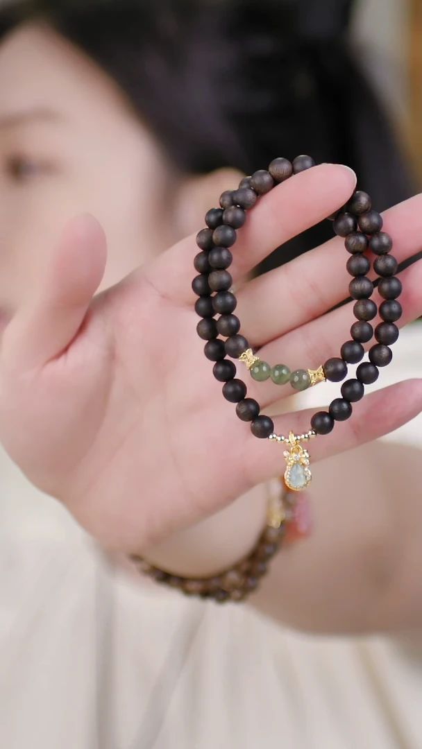 手串未镶嵌和田玉（两圈紫奇楠0.6+蓝水翡翠）