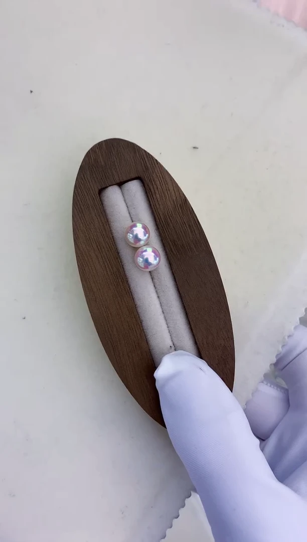 18K金镶嵌饰品海水珍珠8-8.5素钉定制