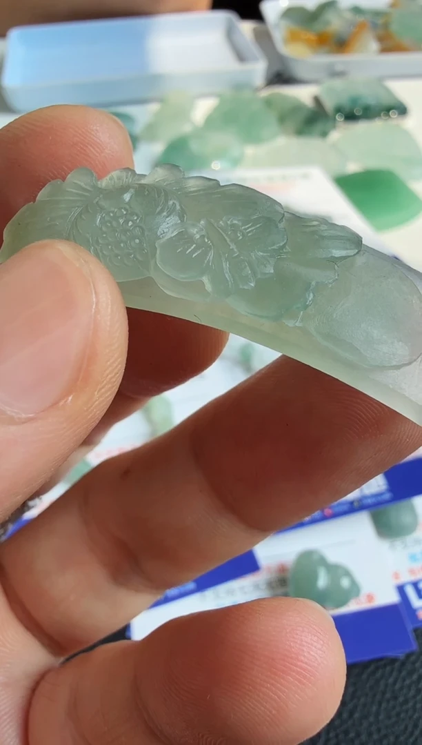 未镶嵌定制翡翠自****8翡翠