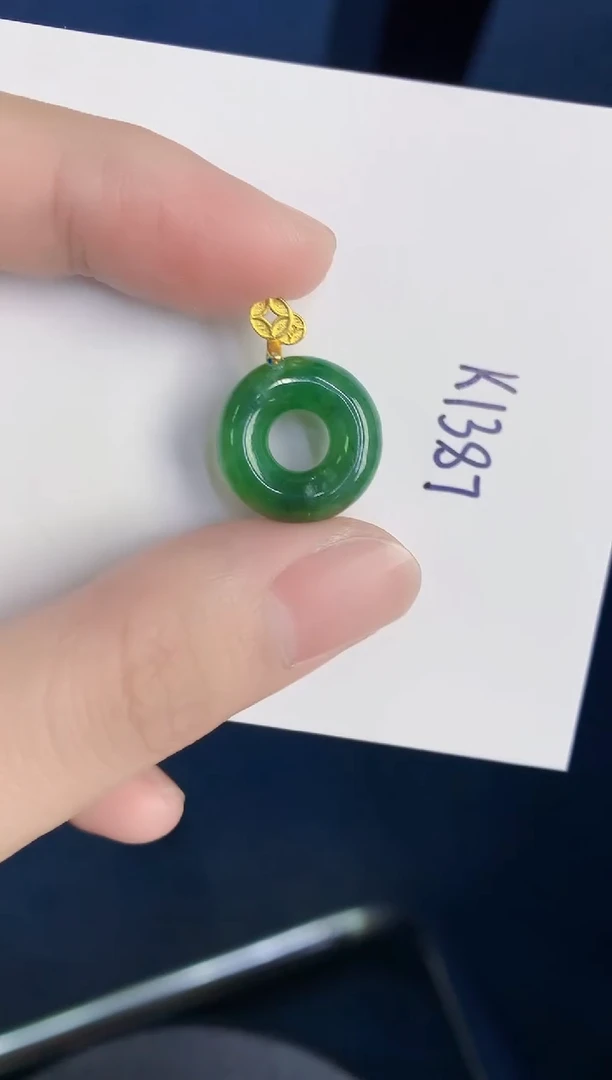 颈饰未镶嵌翡翠天然翡翠缅甸A货