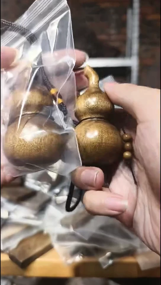 金丝楠      葫芦
