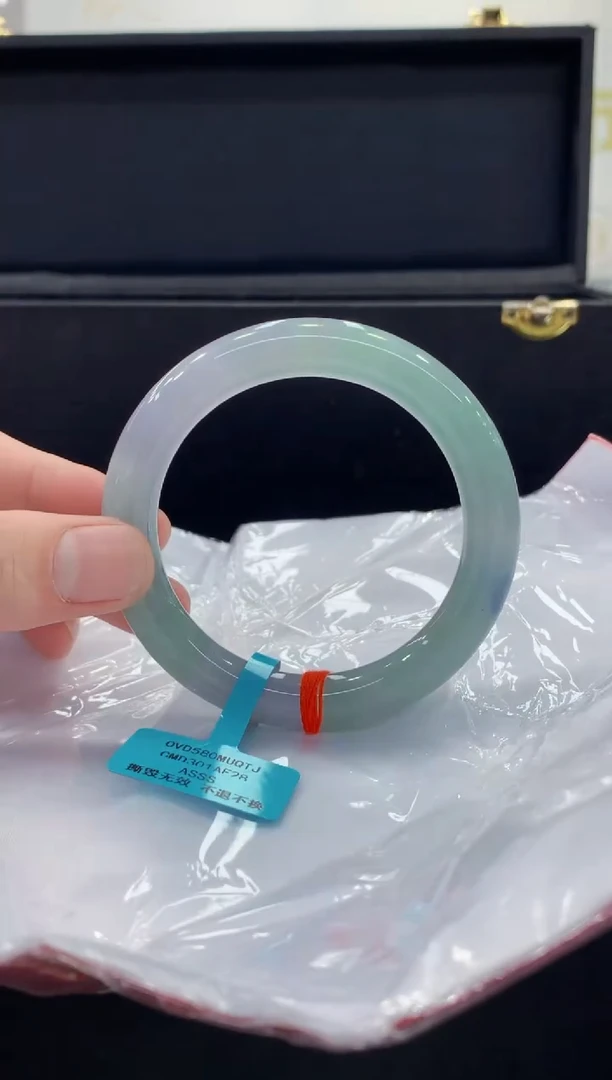 未镶嵌手镯翡翠翡翠手镯