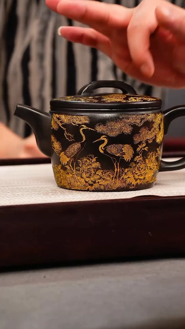 茶壶紫砂石黄 汉瓦 仙鹤 描金