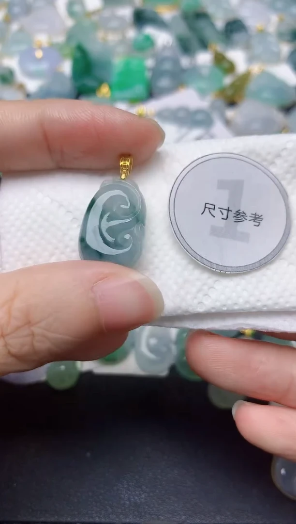 颈饰未镶嵌翡翠天然缅甸A货翡翠