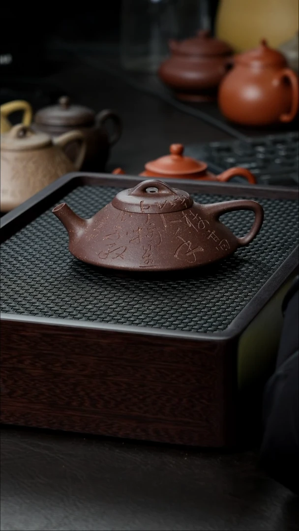 茶壶紫砂千禧紫泥半手合瓢微瑕120  刻字