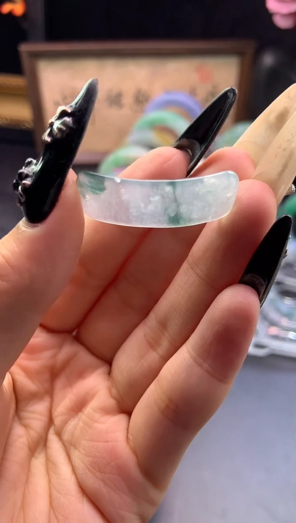 未镶嵌挂件翡翠喜**梢手牌