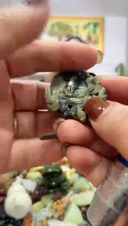 未镶嵌岫玉挂件