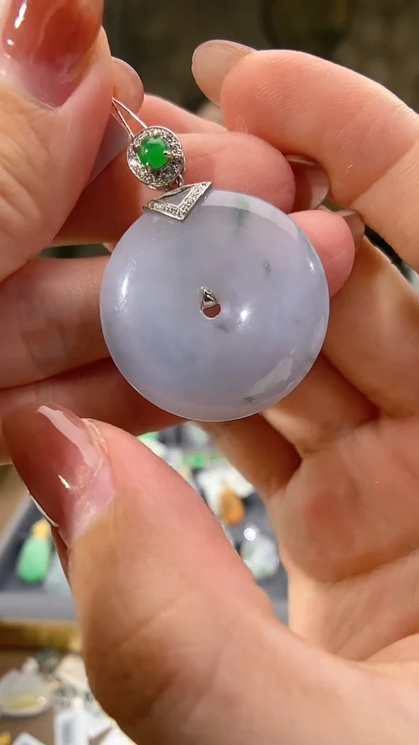 吊坠(不含链)18K金镶嵌翡翠平安扣