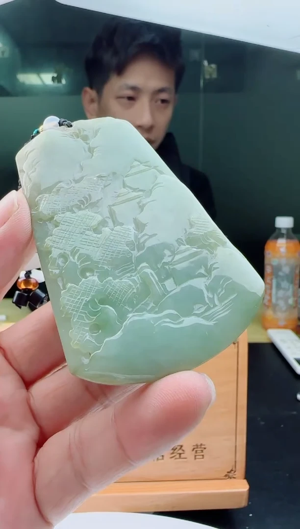 【闪购商品】翡翠颈饰未镶嵌1111111111