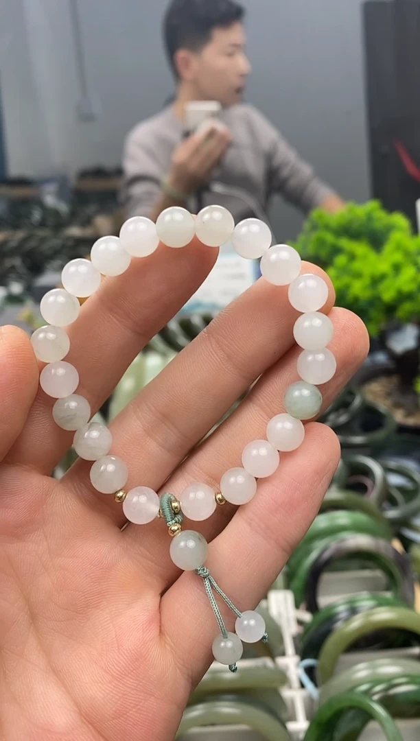 未镶嵌手镯和田玉8mm