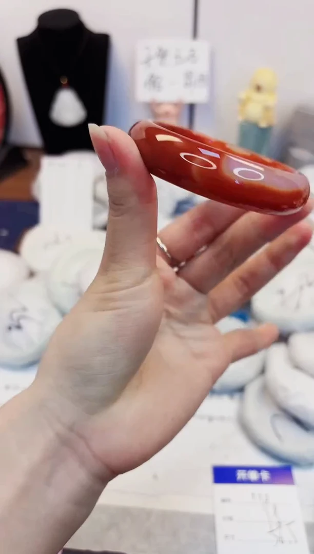 【闪购商品】石英质玉手镯未镶嵌111-玛瑙56圈口