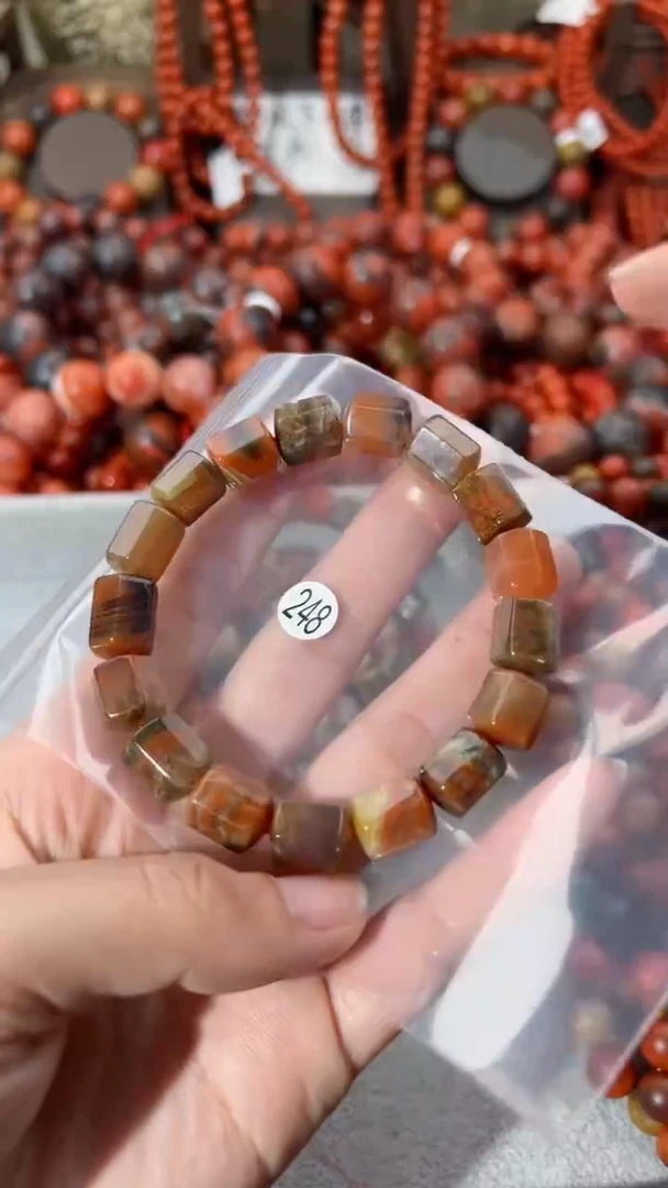 【闪购商品】南红玛瑙未镶嵌手串9+