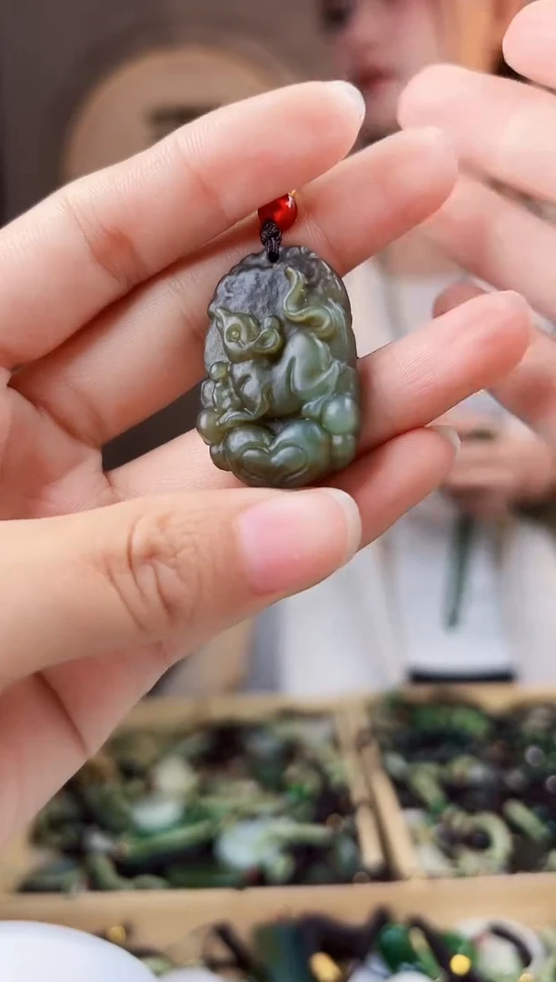 颈饰未镶嵌和田玉拍一发一，多样性发货
