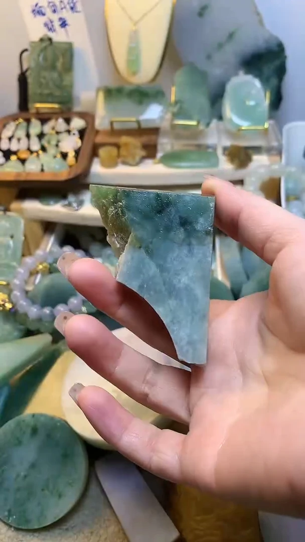 未镶嵌挂件翡翠缅甸A货翡翠,没有运费险,有纹有裂