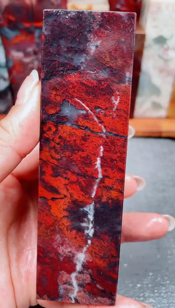 玉桂林鸡血玉素章24 3.5左右