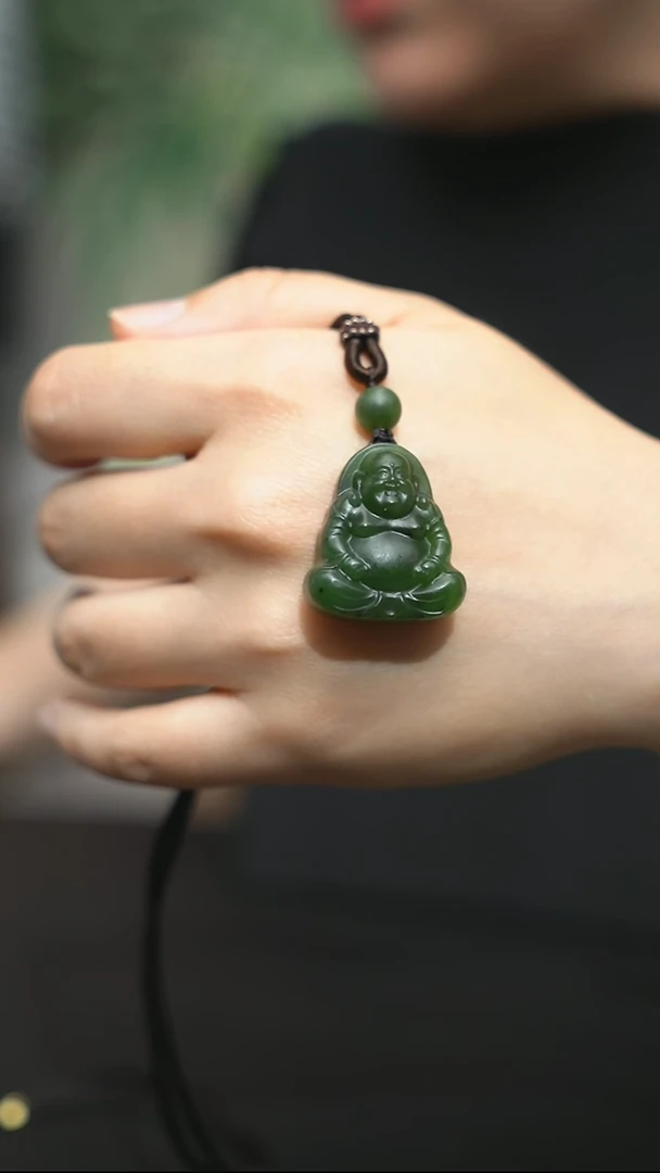 颈饰未镶嵌和田玉佛公