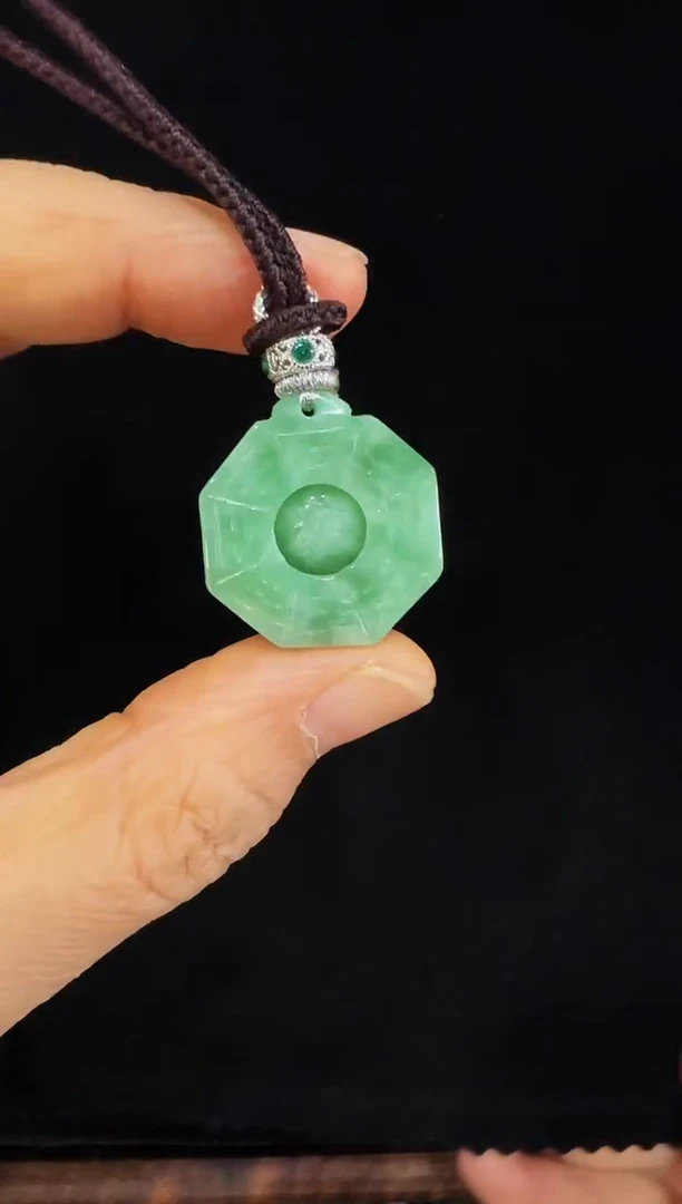 颈饰未镶嵌翡翠国风