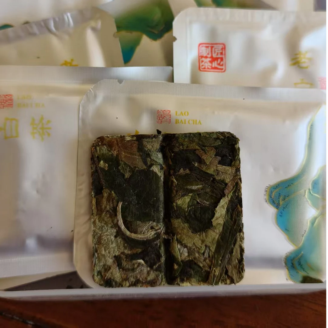 2024云南古树老白茶小饼