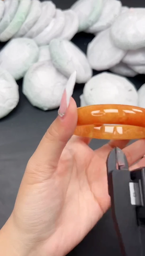 精品手镯，一物一拍O-047