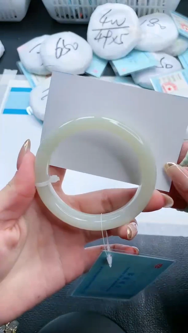 【闪购商品】和田玉手镯未镶嵌20V156-59