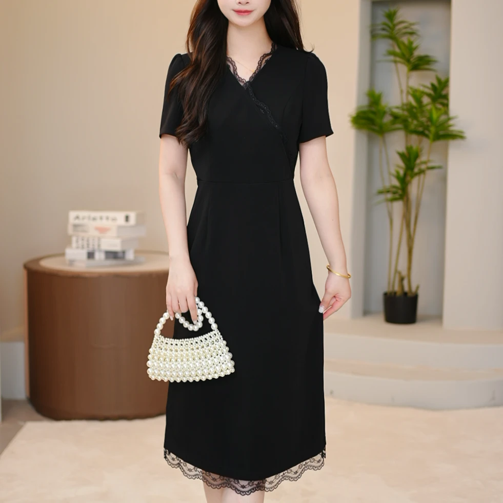 法式V领蕾丝花边短袖连衣裙女夏季高级感收腰显瘦赫本风黑色长裙