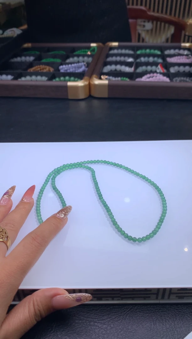 未镶嵌定制翡翠m*翡翠