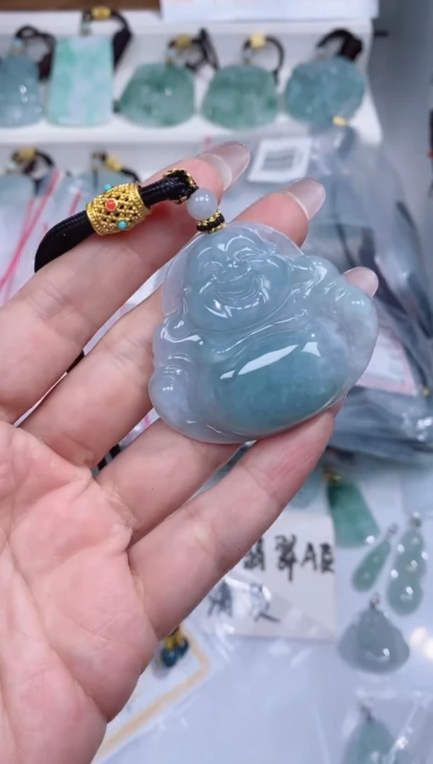 颈饰未镶嵌翡翠吊坠