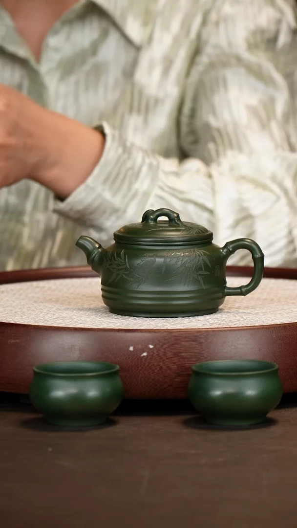 茶壶紫砂【惠慧】绿泥双线竹节     230CC