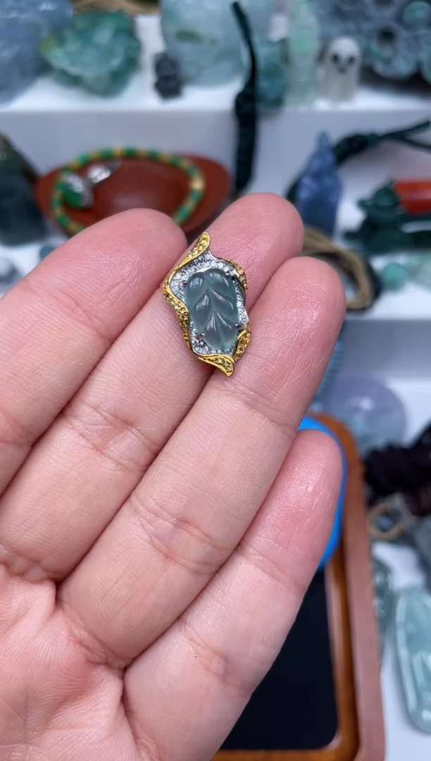 【闪购商品】翡翠挂件未镶嵌叶子