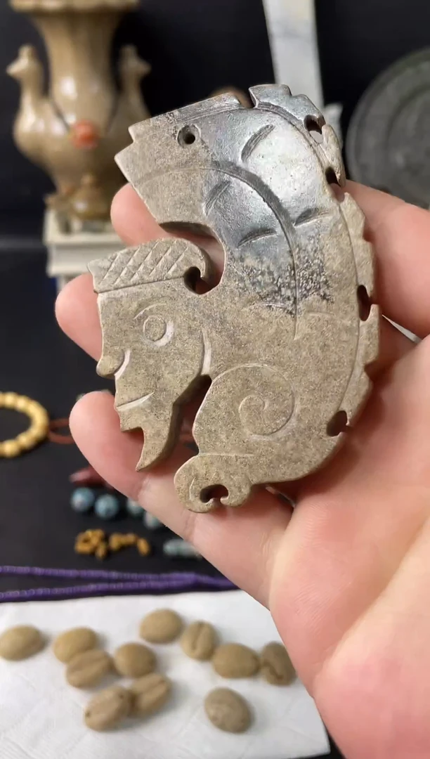 未镶嵌和田玉（糖玉）挂件1