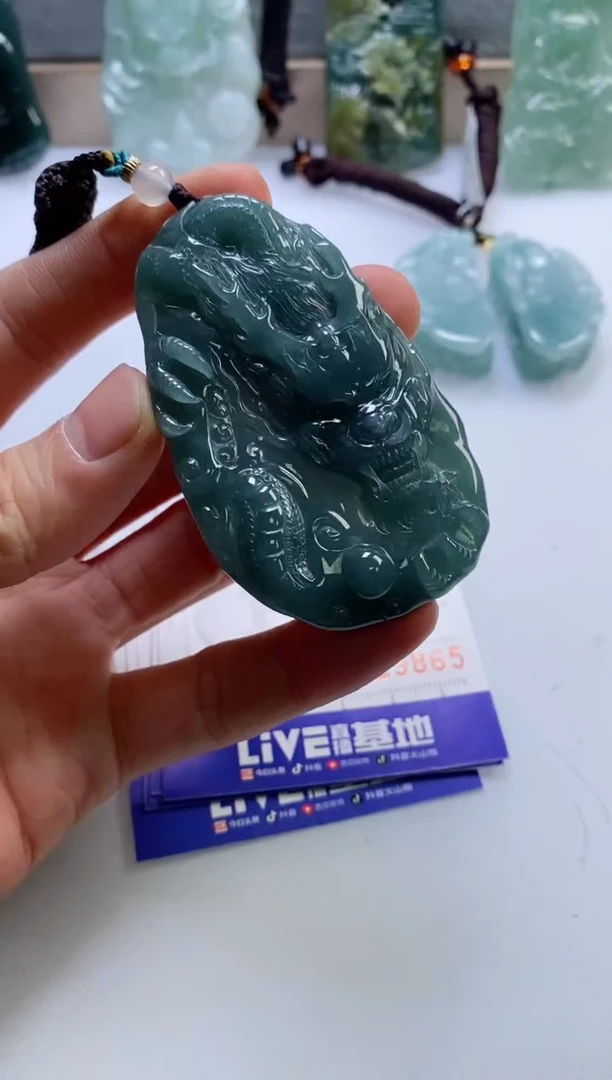 【闪购商品】翡翠挂件未镶嵌