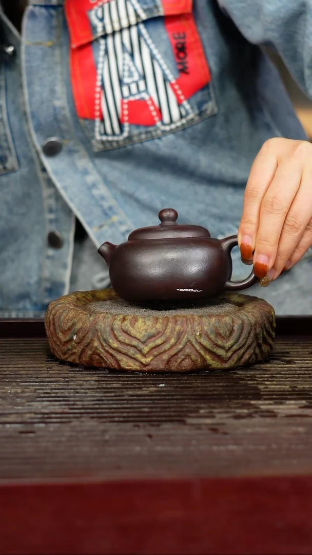 宜兴原矿紫砂壶茶壶宜兴原矿紫砂壶茶壶140C