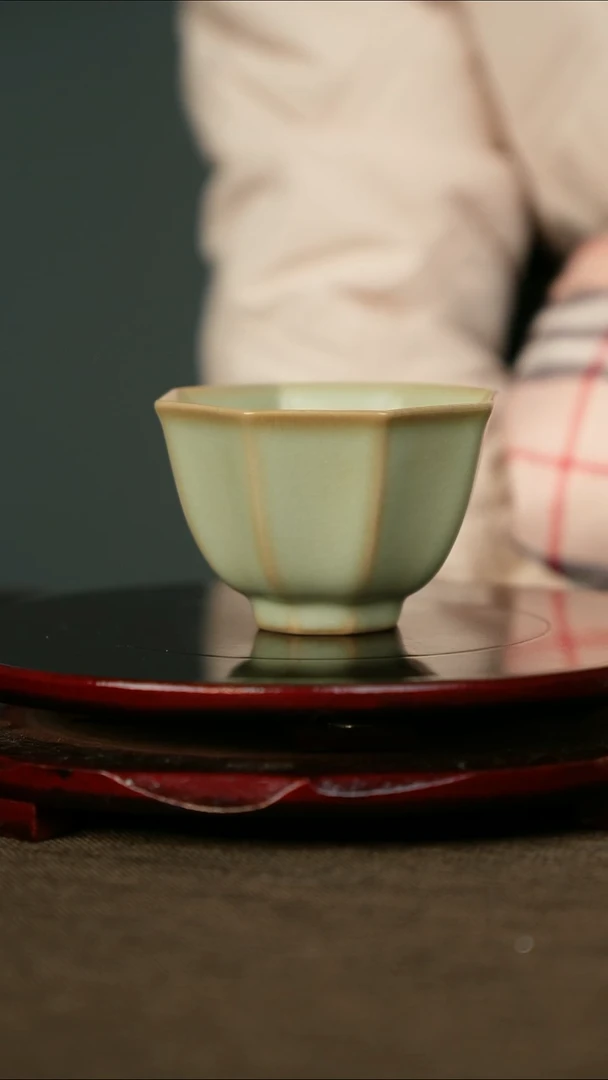 全品 粉青 八方杯 带底款