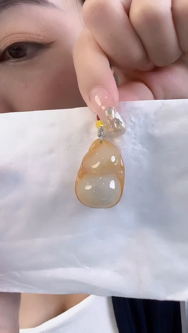 【闪购商品】翡翠颈饰未镶嵌翡翠飘黄葫芦
