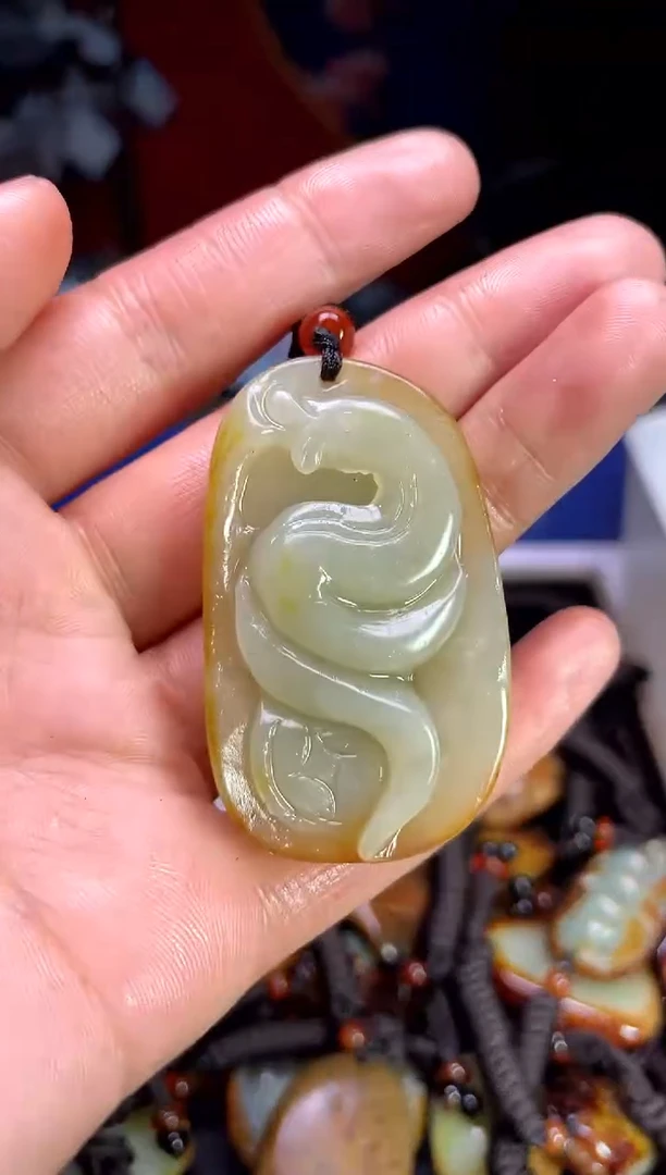 【闪购商品】和田玉颈饰未镶嵌1