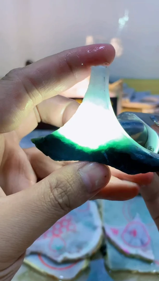 翡翠未镶嵌颈饰0蒙0翡翠珠宝417